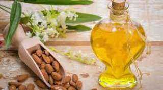 فوائد زيت اللوز للبشرة