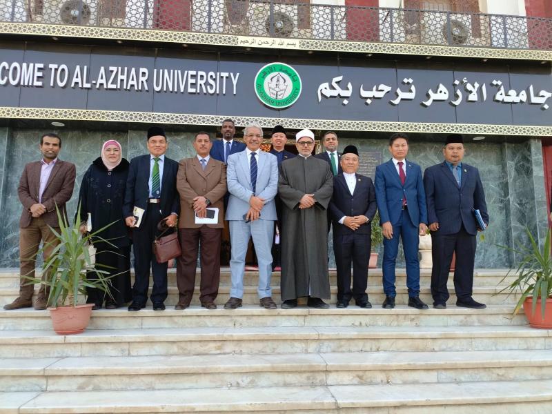 الدكتور سلامة داود: جامعة الأزهر لا تدخر وسعًا في العناية بسفراء الوسطية والاعتدال من مختلف دول العالم