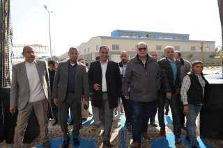 محافظ أسيوط يفتتح مشروع تعبئة...