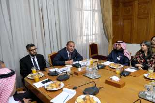 رئيس قطاع الشؤون السياسية الدولية...