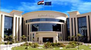 إتخاذ الإجراءات القانونيـة حيـال شخصين...