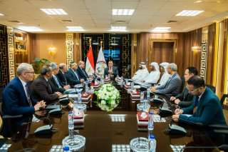 وزير الإنتاج الحربى يبحث مع...