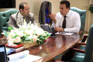 وزير الصحة يتابع التجهيزات النهائية...