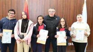 محافظ البحر الأحمر يكرم الطلاب...