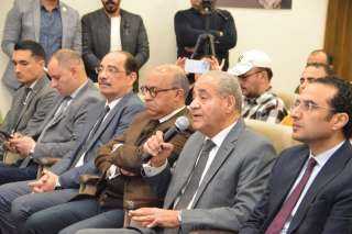 وزير التموين يفتتح  عدد...