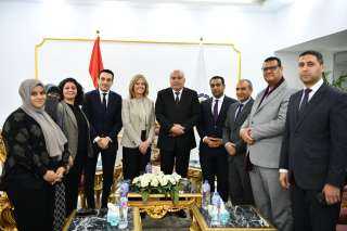 محافظ قنا يستقبل السفيرة النرويجية...
