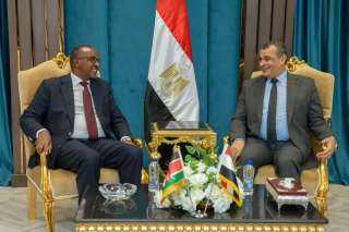وزير الإنتاج الحربي يستقبل وزير...