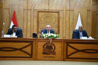 محافظ قنا : اتخاذ الإجراءات...