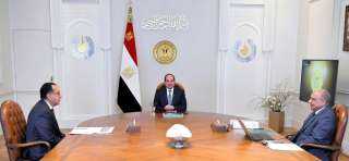 الرئيس السيسى يطلع على جهود...