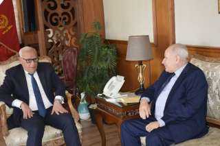 محافظ بورسعيد يستقبل رئيس فرع...