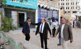 محافظ أسوان يقود حملة مفاجئة...