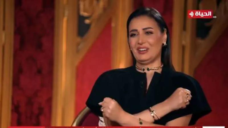 الفنانة حلا شيحة