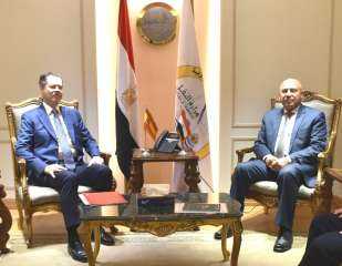 وزير النقل يستقبل السفير الاسباني...