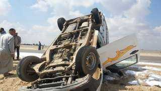 إصابة 11 شخصا إثر انقلاب...
