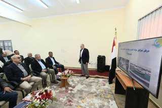 وزير الإسكان يستعرض موقف خدمات...
