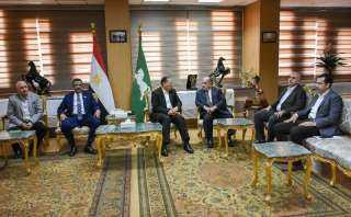 محافظ الشرقية يلتقي الرئيس التنفيذي...