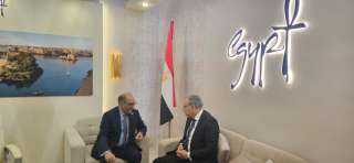 سفير مصر في موسكو يزور...