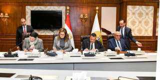 وزراء التخطيط والبيئة والتنمية المحلية...