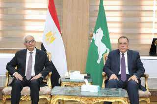 وزير التربية والتعليم ومحافظ الشرقية...