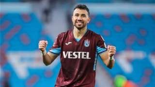 النصر والهلال واتحاد جدة يتصارعون...
