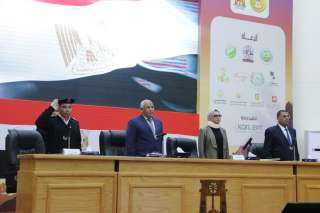 محافظ الوادي الجديد يترأس اجتماع...