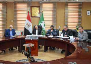 محافظ الشرقية يترأس لجنة لإختيار...