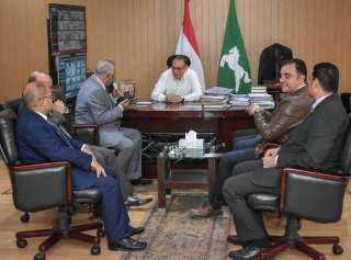 محافظ الشرقية يلتقي بعدد من...