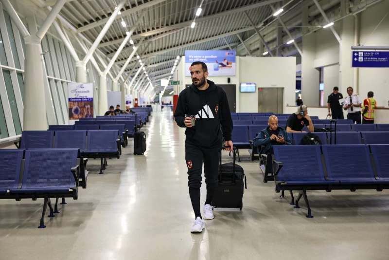 دوري أبطال إفريقيا| الأهلي يتوجه من الملعب إلى مطار دار السلام بعد الفوز على سيمبا