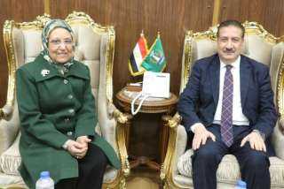 محافظ المنوفية يكرم  السيدة...