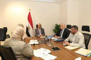 وزير الرى يتابع أعمال وأنشطة...