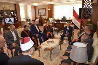 محافظ بورسعيد يستقبل وفد من...
