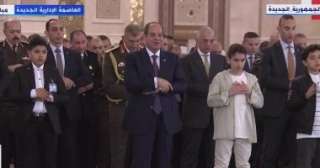 الرئيس السيسي يؤدى صلاة عيد...