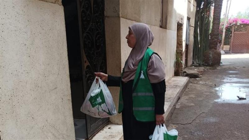 توزيع سلع مجانية بالبحيرة