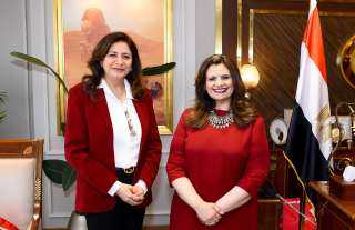 وزيرة الهجرة تشيد بوطنية المستثمرين...