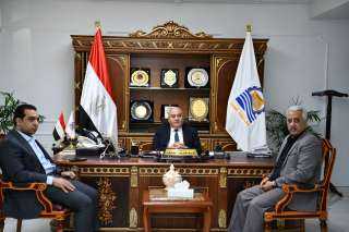 محافظ قنا يوجه سرعة توصيل...
