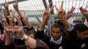 الأسرى الفلسطينيون يتلقون العلاج في...