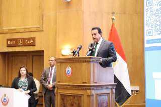 وزير الصحة يشهد فعاليات الاحتفال...