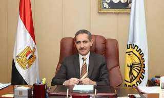 الرئيس السيسي يوفد مندوبًا لتقديم...