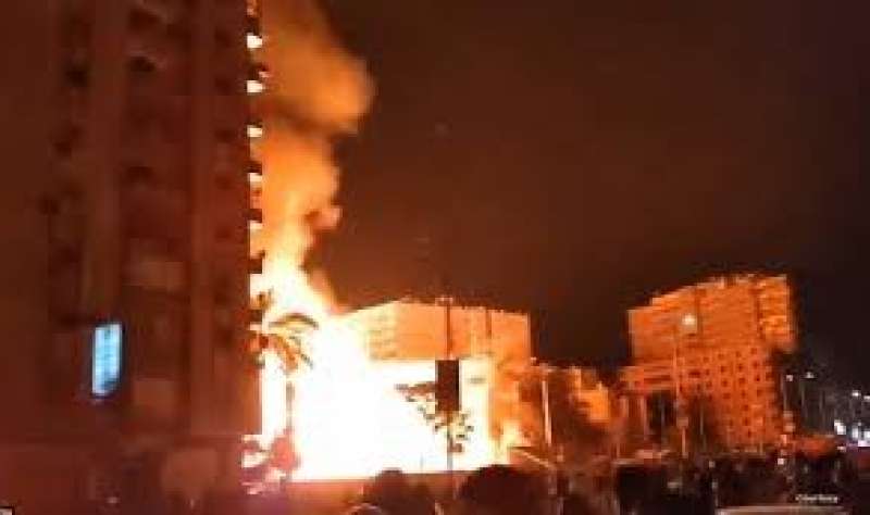 السيطرة على حريق هائل فى حظيرة مواشي بالمنوفية