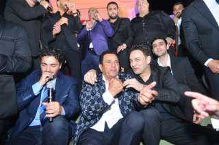ننشر الصور الكاملة لحفل زفاف...