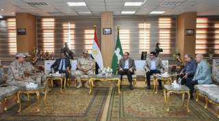 محافظ الشرقية يستقبل مدير جمعية...