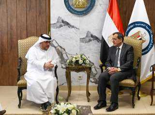 وزير البترول يستقبل محمد سعيد...