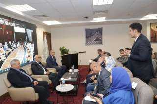 وزير التربية والتعليم يستقبل الطلاب...