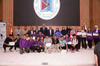جامعة أسيوط الجديدة التكنولوجية تختتم...