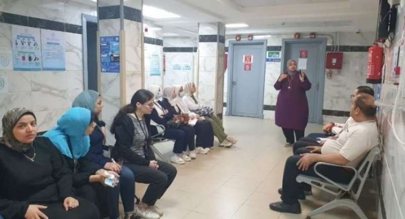 وزارة العمل : التوعية بمخاطر الحريق وأثر التغيرات المناخية وخطط الطوارئ للعاملين بمنشآت بورسعيد