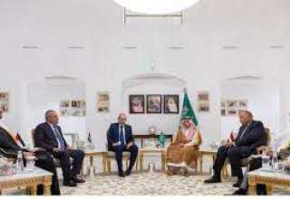 سامح شكري يشارك في اجتماع...