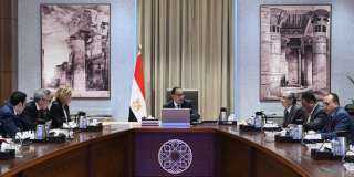 رئيس الوزراء يلتقي الرئيس التنفيذي...