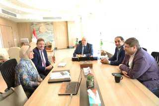 وزير التعليم العالي يستقبل مدير...
