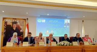 وزارة العمل تستعرض إنجازاتها السلامة...