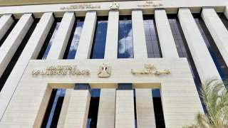 وزارة العمل : فرص تدريب...